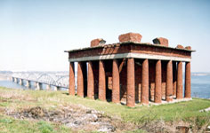 Недостроенная часовня у Романовского моста