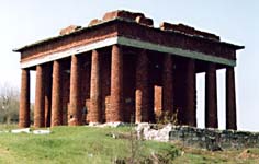 Недостроенная часовня у Романовского моста