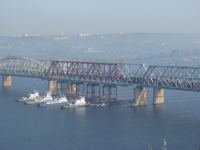 Открытие моста. Проход поезда